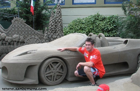 Ferrari из песка