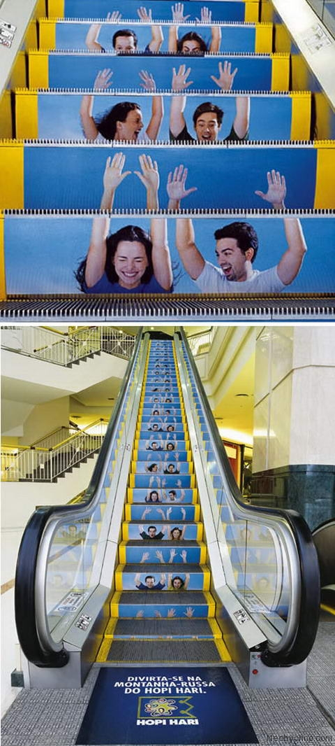реклама на эскалаторе