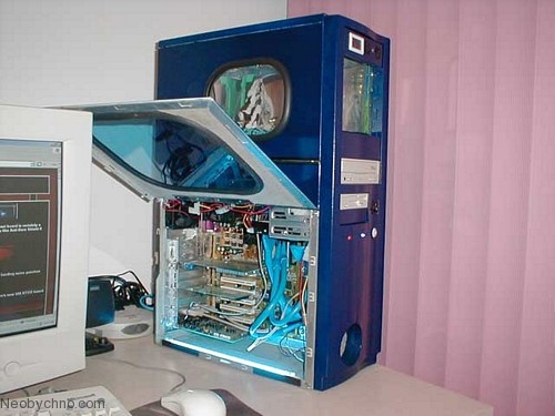 Аквариум в корпусе компьютера