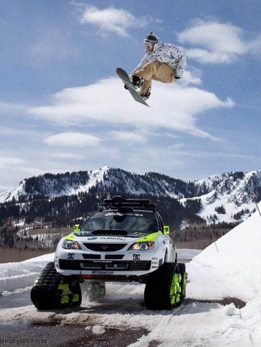 Автомобиль на гусеницах = спортивный снегоход