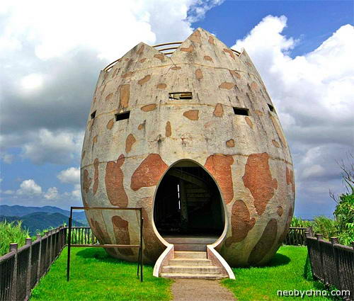 Дом в виде гигантского яйца