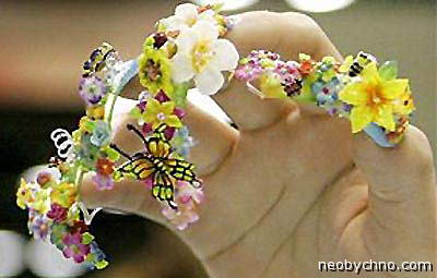 маникюр цветы и бабочки