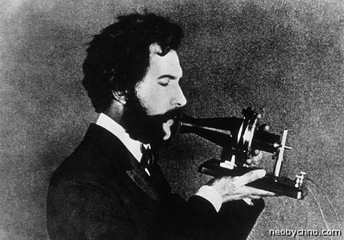 Александр Белл якобы изобрел телефон