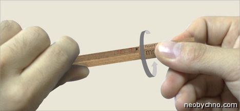 измерение с помощью линейки карандаша