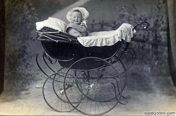 Детская коляска 19 века