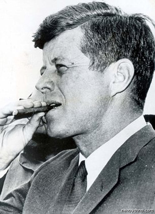 Кеннеди курил кубинское 